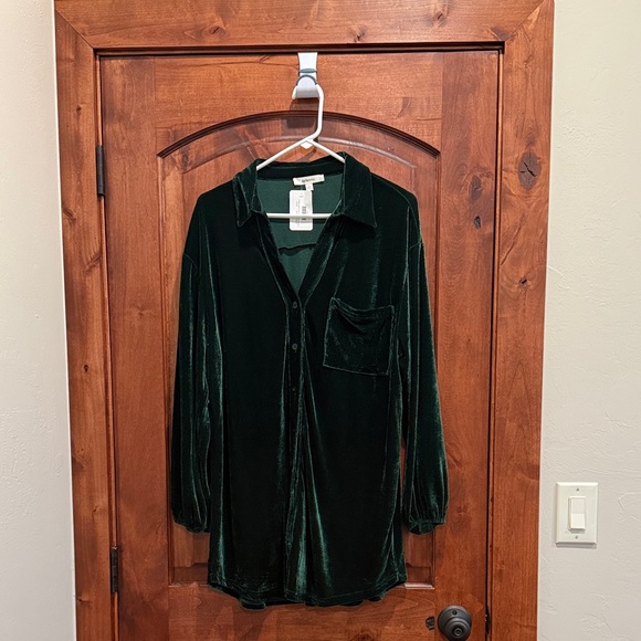 Lalavon Tops - Dark Green Velvet Button-Up Shirt